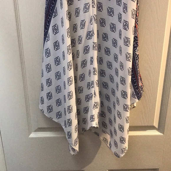 Maurice’s “Handkerchief” Flowy Tank Small - Picture 5 of 6